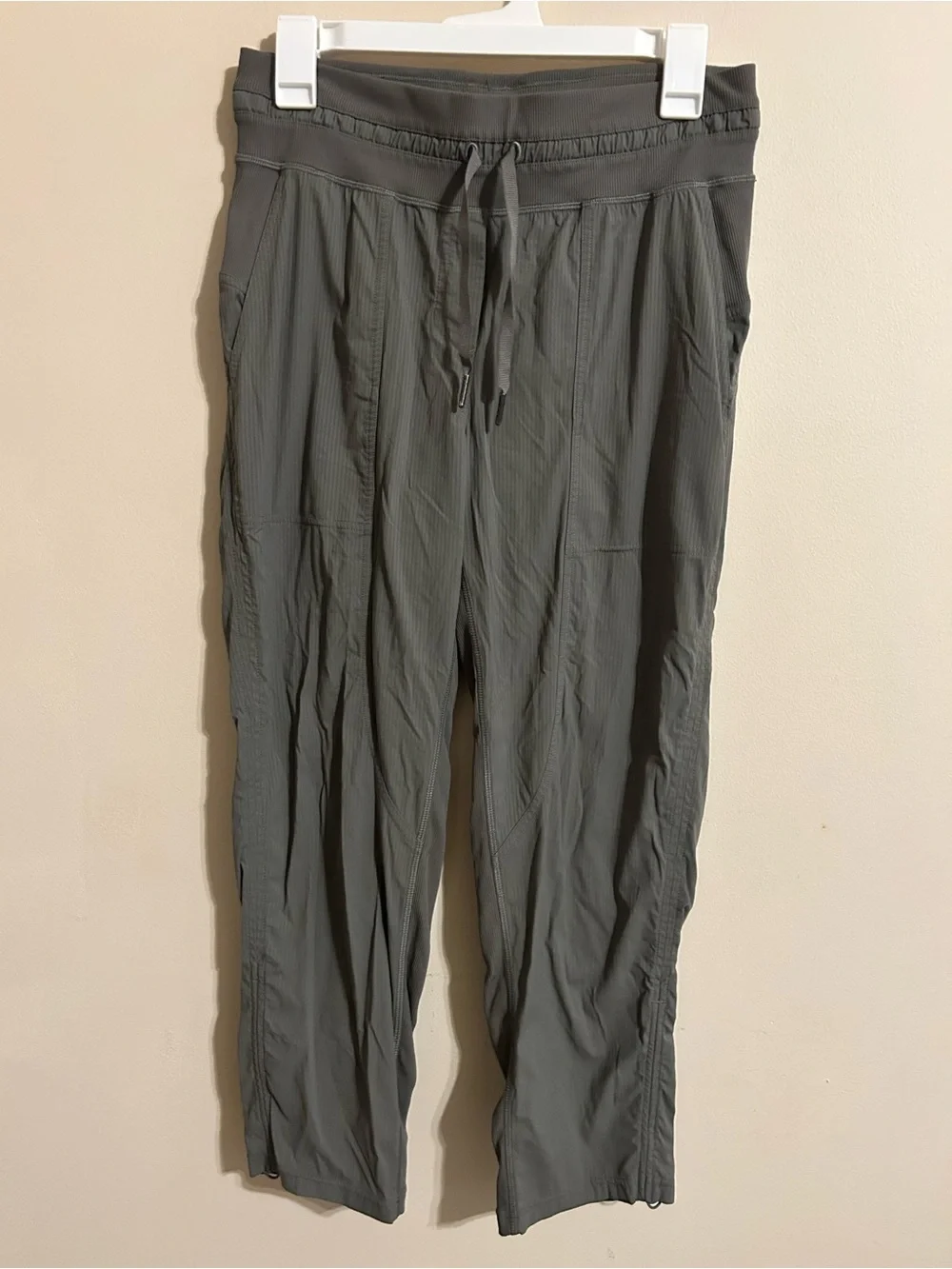 Lululemon Dance Studio Crop *25